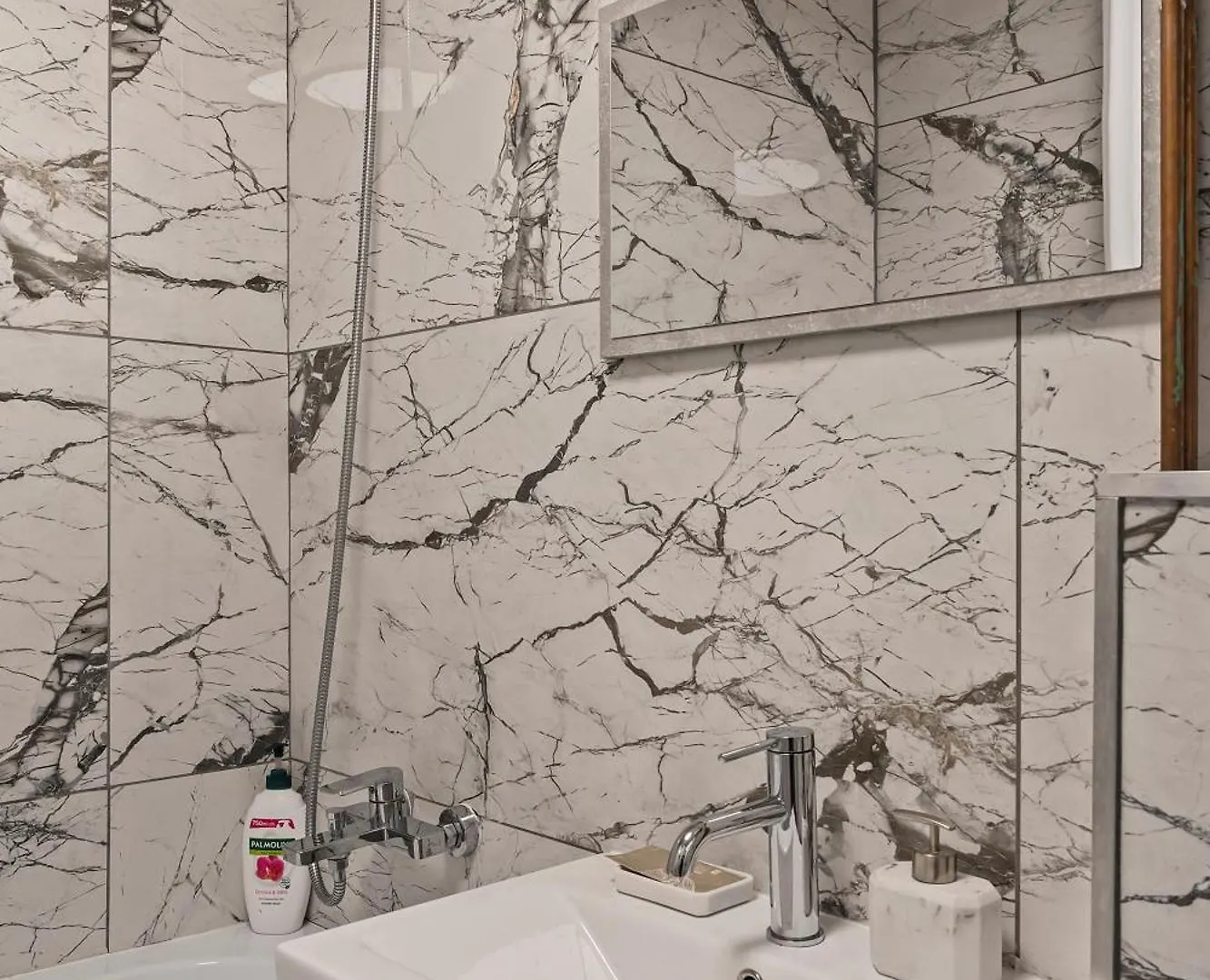 Garsoniera LUX Piata Natiunile Unite Apartment Bucureşti 0*,  România